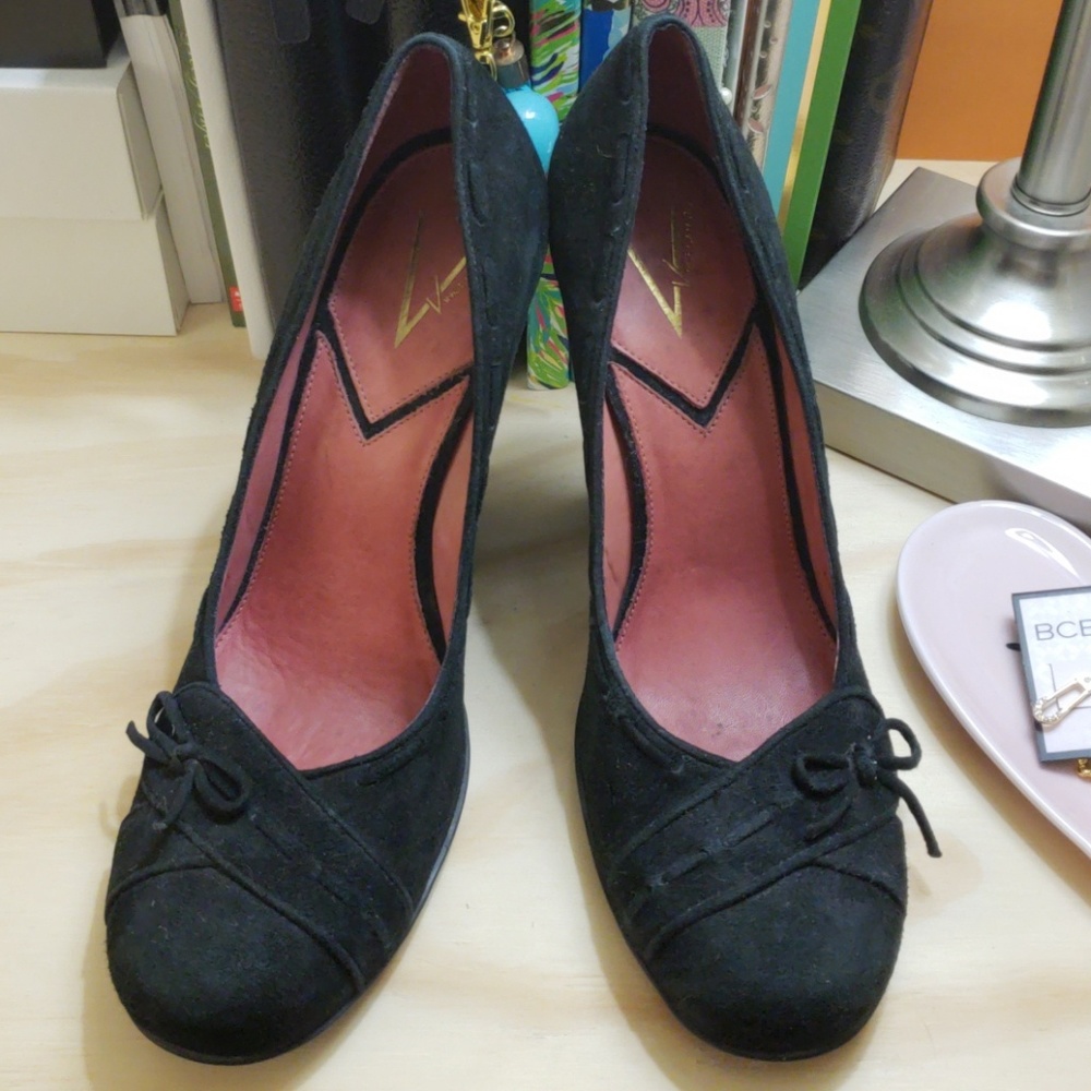 Vince Camuto Pumps
